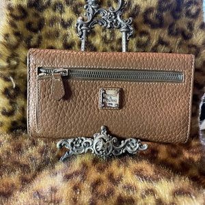 Dooney & Bourke Wallet Tan